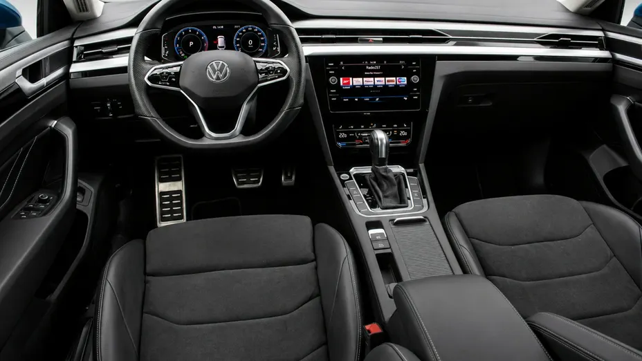 VOLKSWAGEN Arteon -