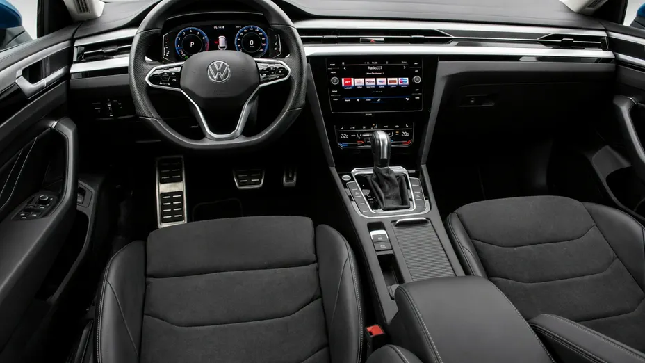 VOLKSWAGEN Arteon -