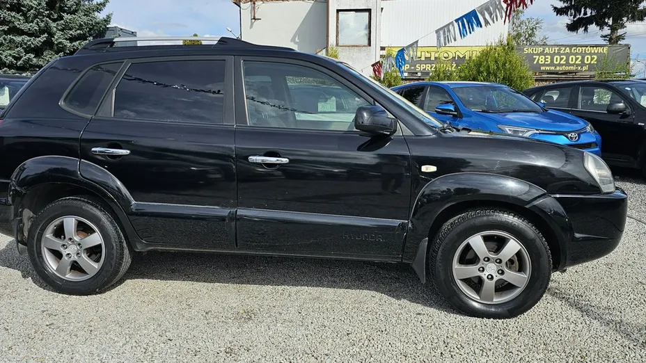 HYUNDAI Tucson -