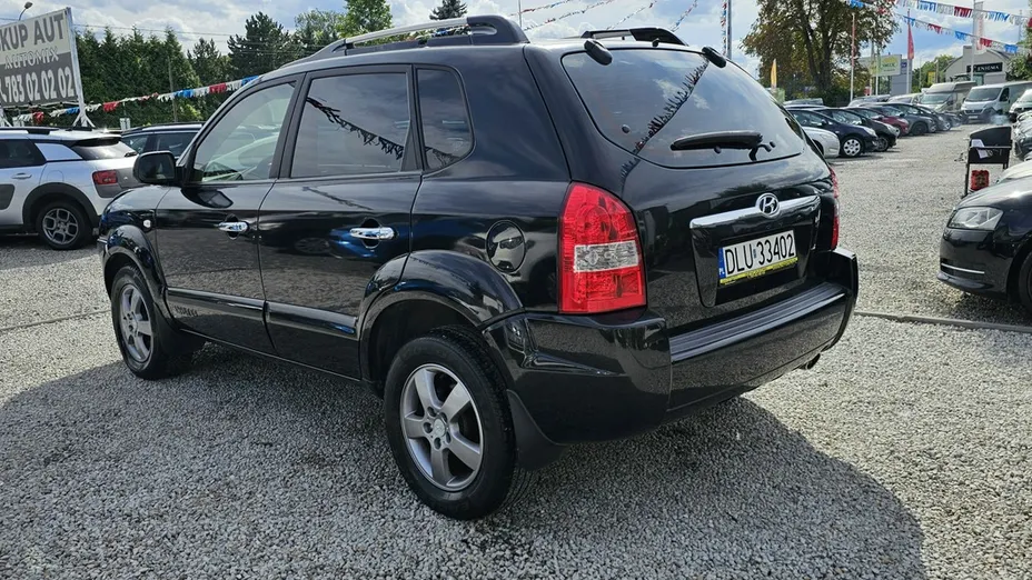 HYUNDAI Tucson -