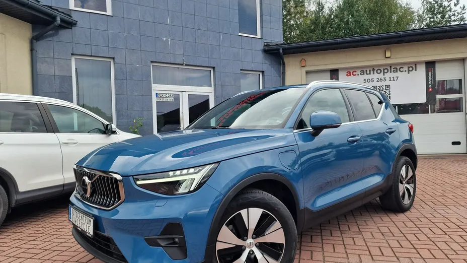 VOLVO XC40 -