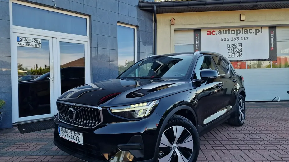 VOLVO XC40 -