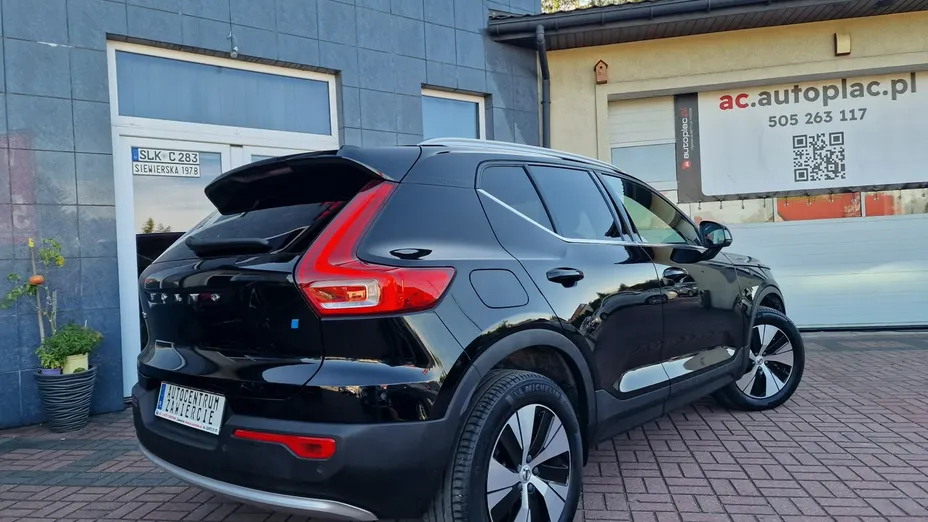 VOLVO XC40 -