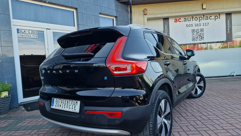 VOLVO XC40 -