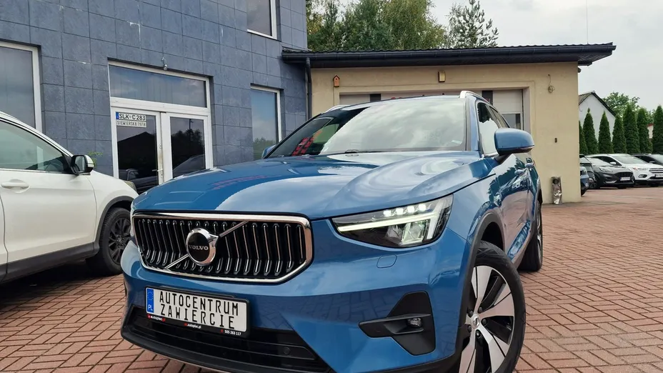 VOLVO XC40 -