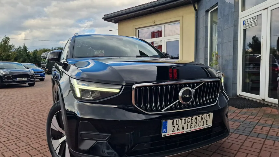 VOLVO XC40 -