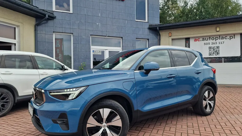 VOLVO XC40 -