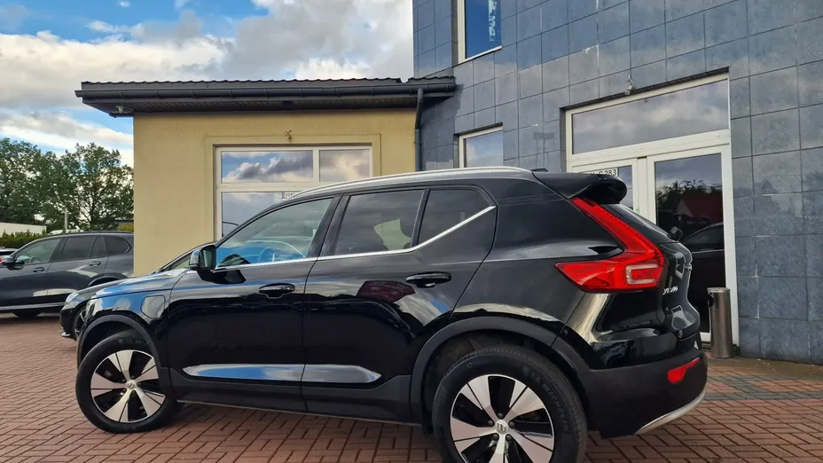 VOLVO XC40 -