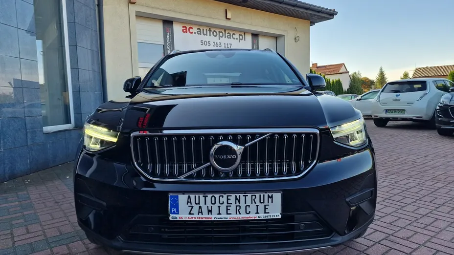 VOLVO XC40 -