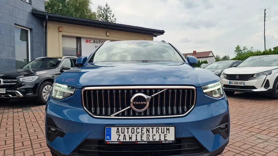 VOLVO XC40 -