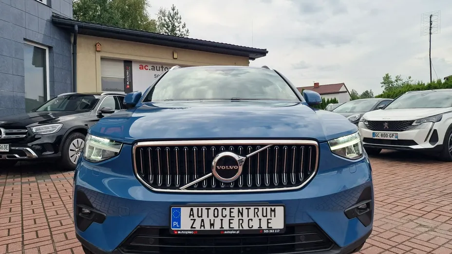 VOLVO XC40 -