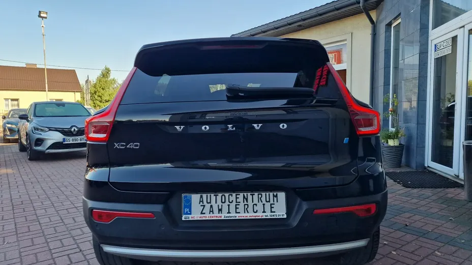 VOLVO XC40 -