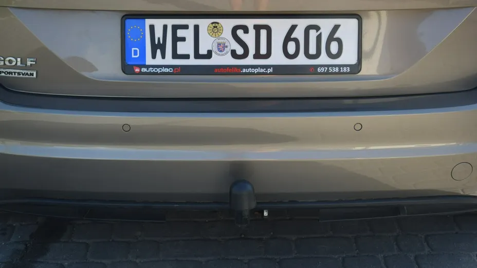 VOLKSWAGEN Golf Sportsvan -