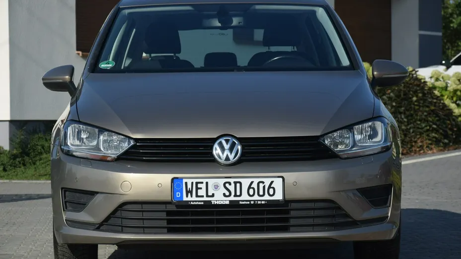 VOLKSWAGEN Golf Sportsvan -