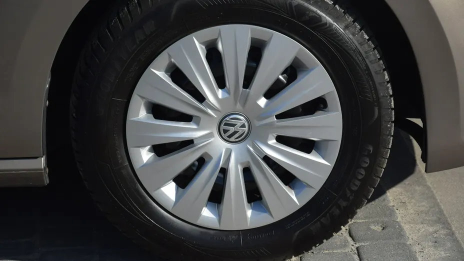 VOLKSWAGEN Golf Sportsvan -
