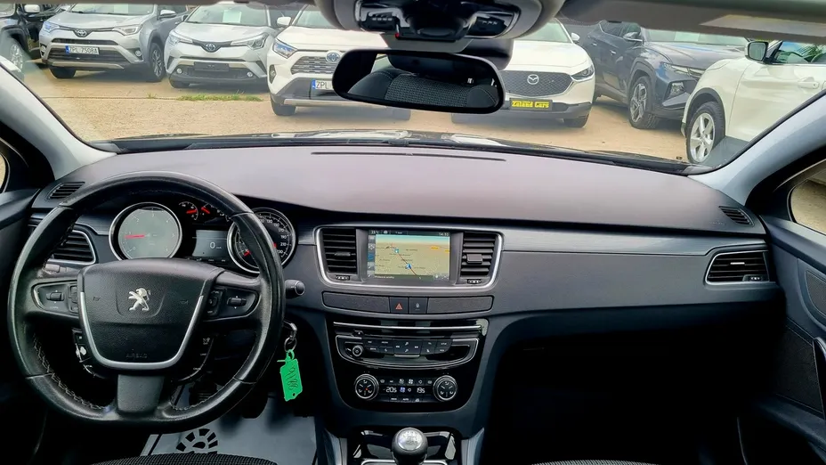 PEUGEOT 508 -