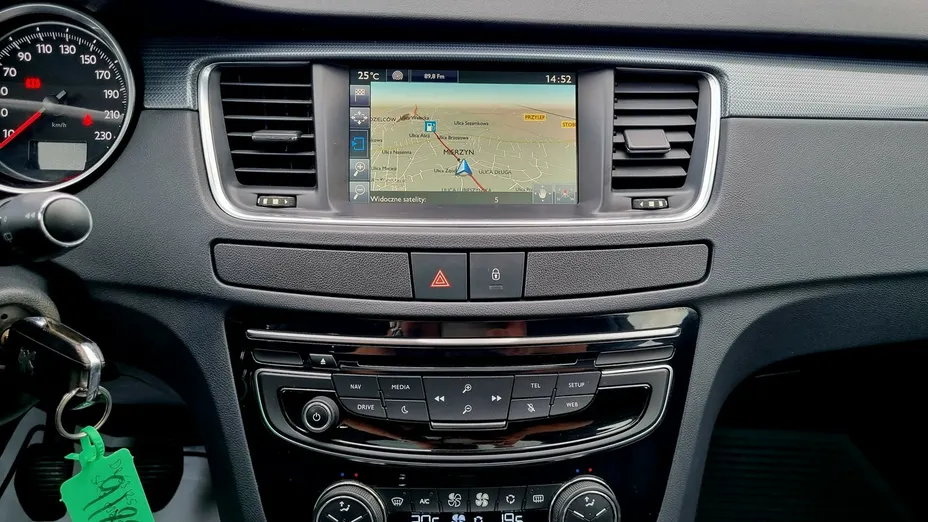 PEUGEOT 508 -