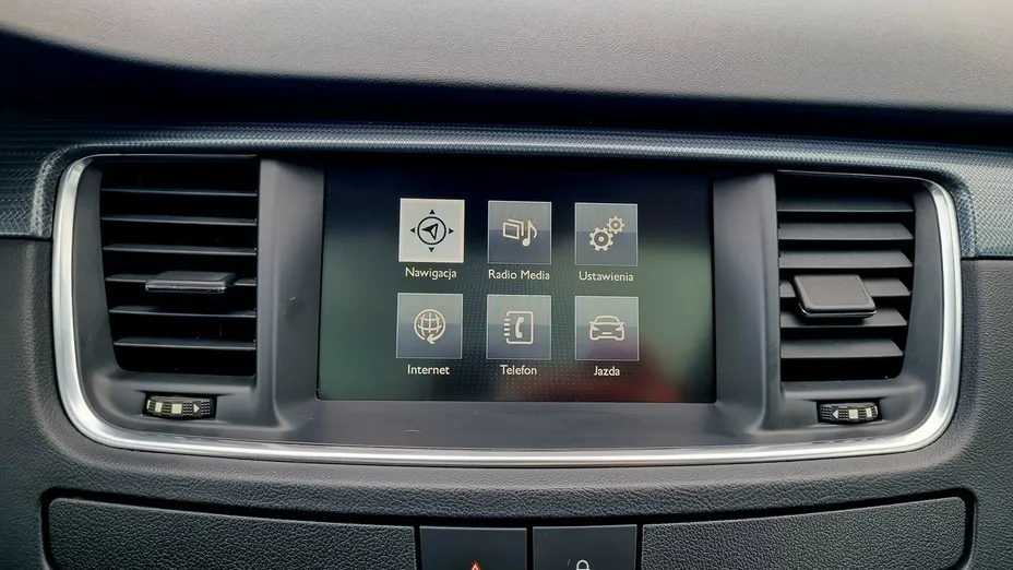 PEUGEOT 508 -