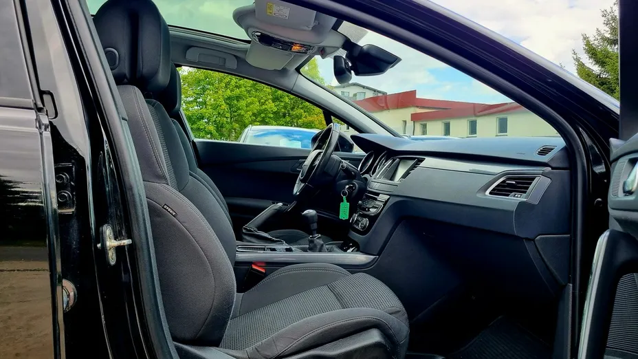 PEUGEOT 508 -