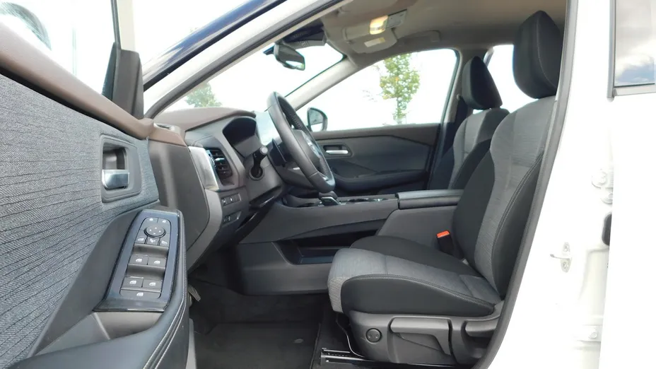 NISSAN X-Trail -