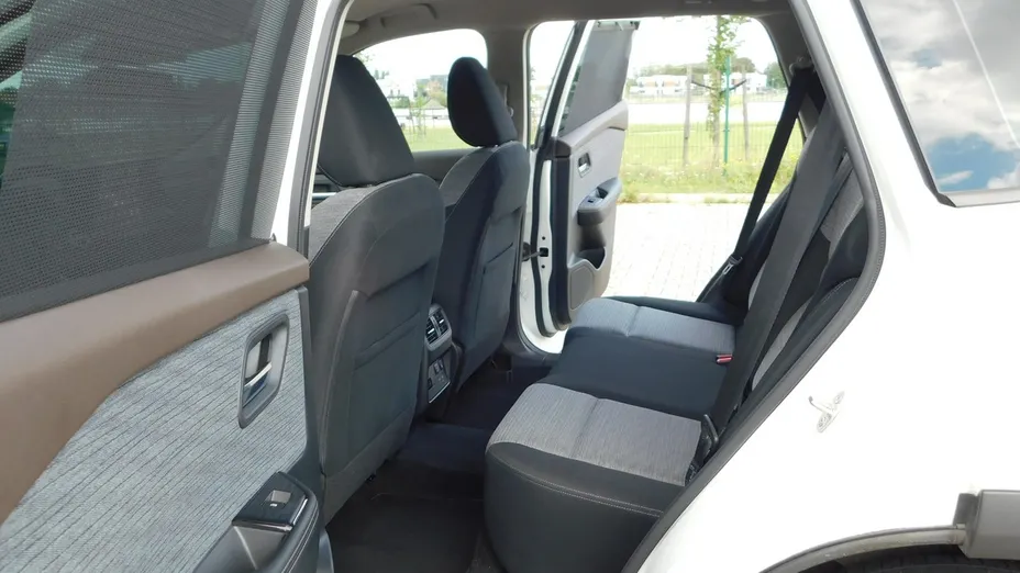 NISSAN X-Trail -