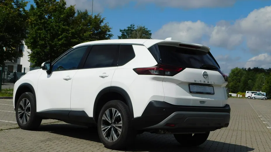 NISSAN X-Trail -