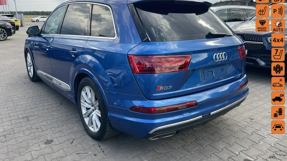 AUDI SQ7 -