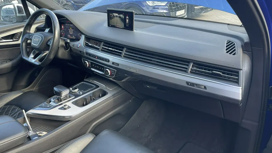 AUDI SQ7 -
