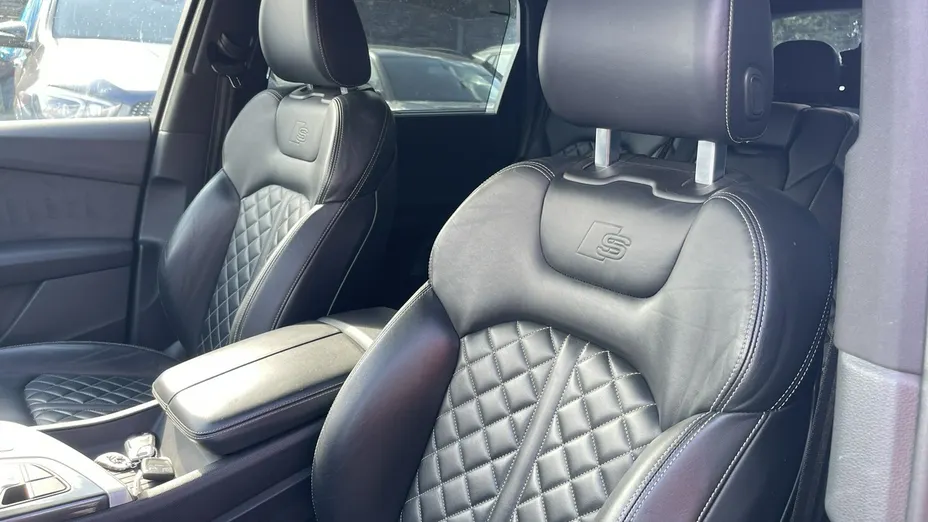 AUDI SQ7 -