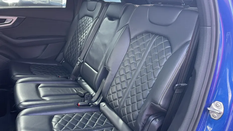 AUDI SQ7 -