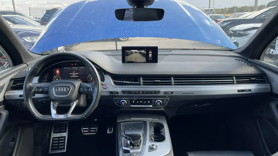 AUDI SQ7 -