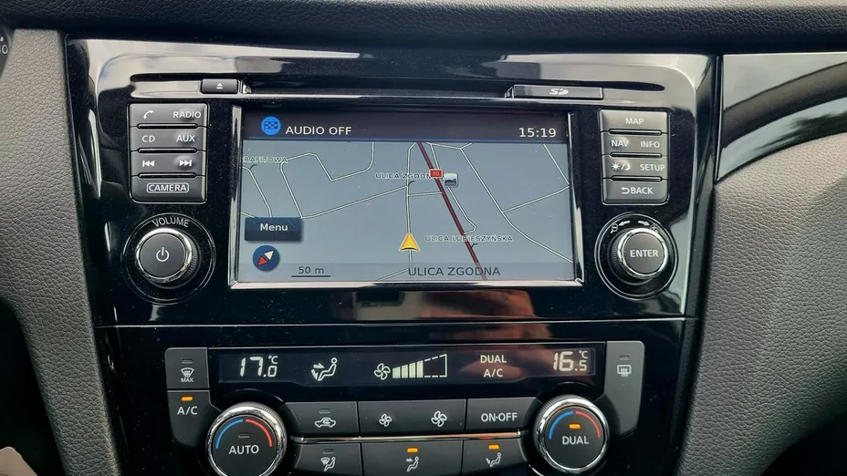 NISSAN Qashqai -