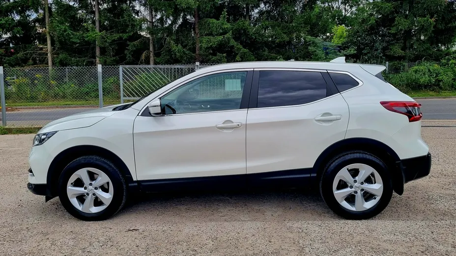 NISSAN Qashqai -