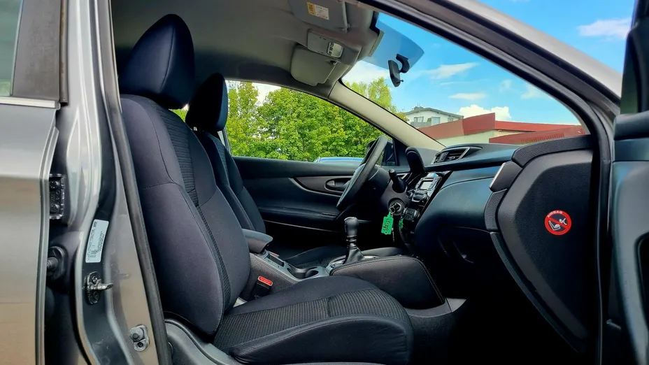 NISSAN Qashqai -
