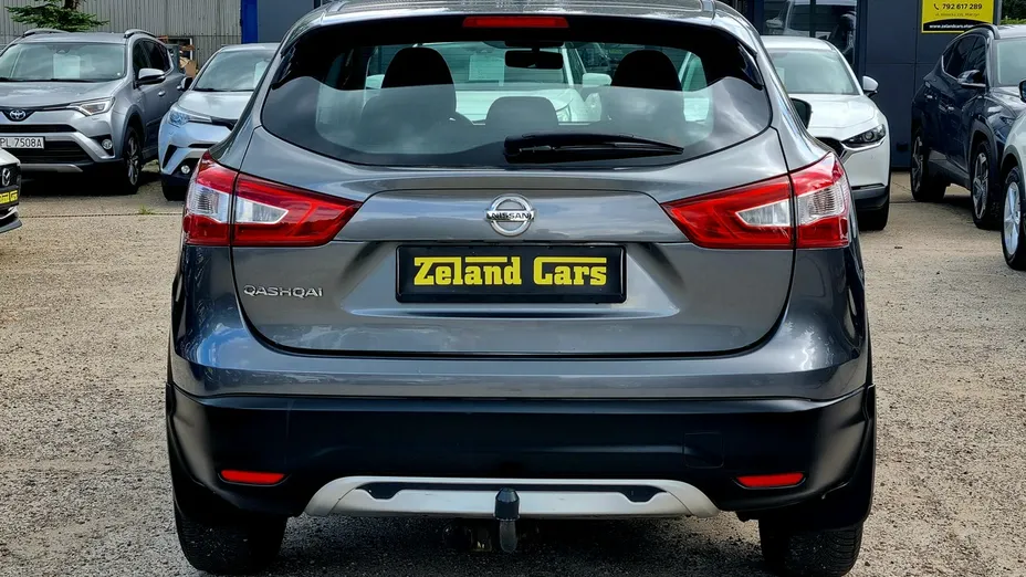 NISSAN Qashqai -