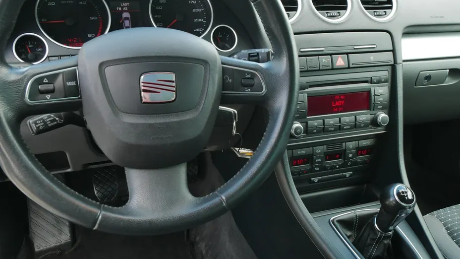 SEAT Exeo -