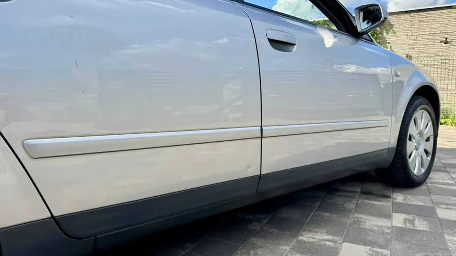 AUDI A4 -