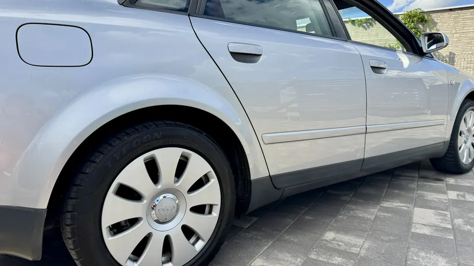 AUDI A4 -