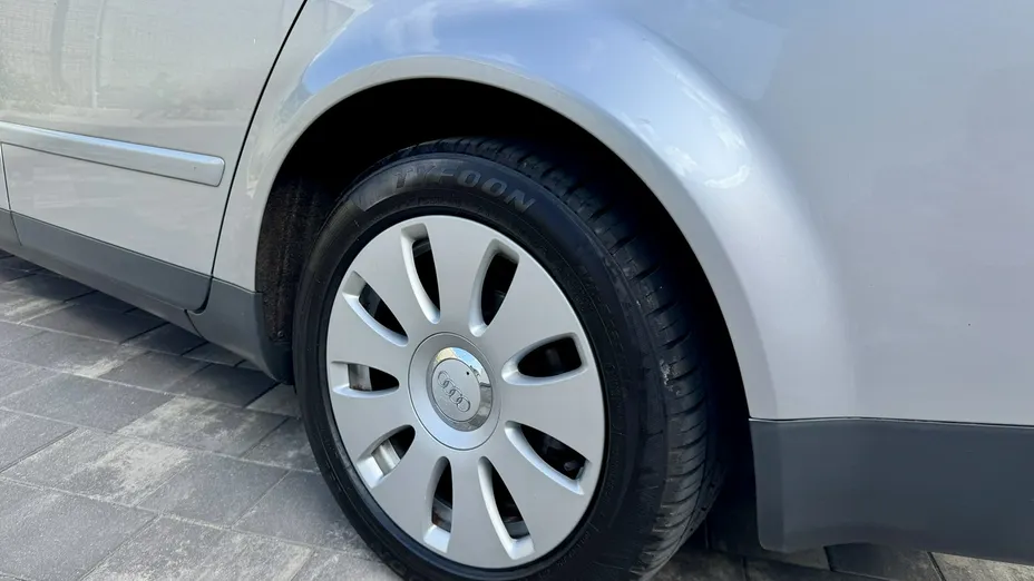 AUDI A4 -