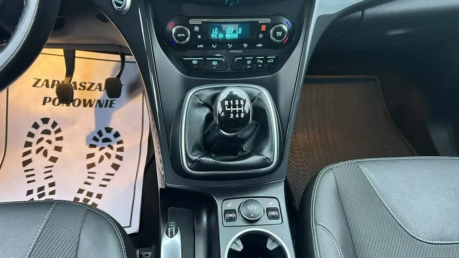 FORD Kuga -