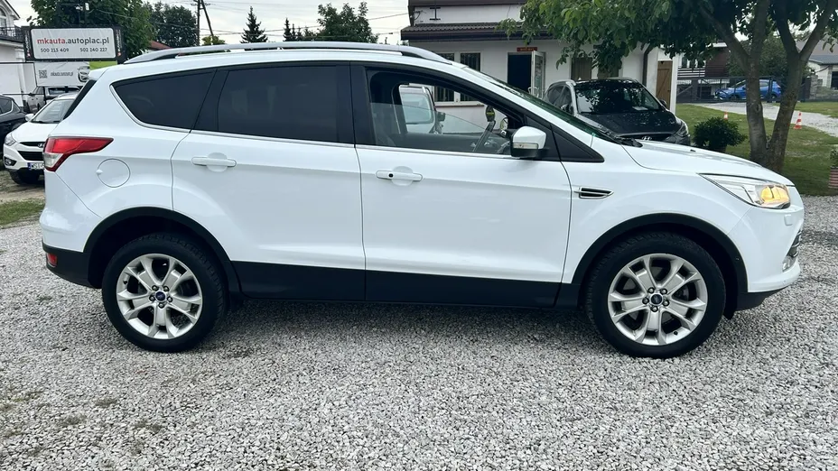 FORD Kuga -