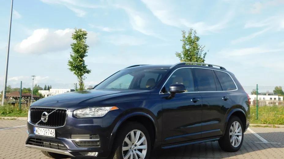 VOLVO XC90 -
