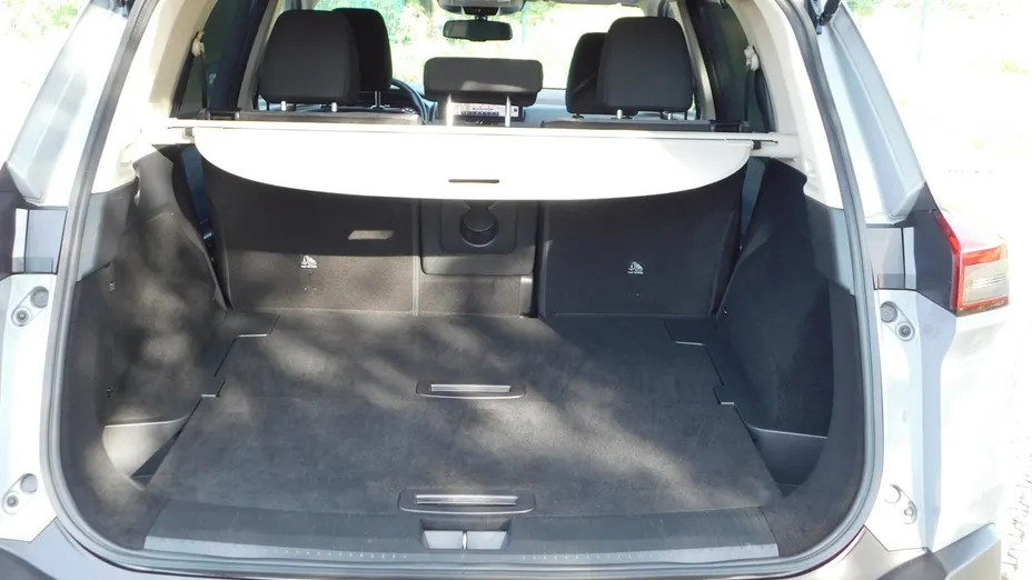 NISSAN X-Trail -