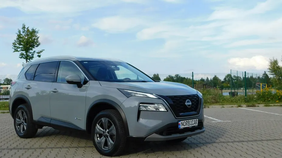 NISSAN X-Trail -