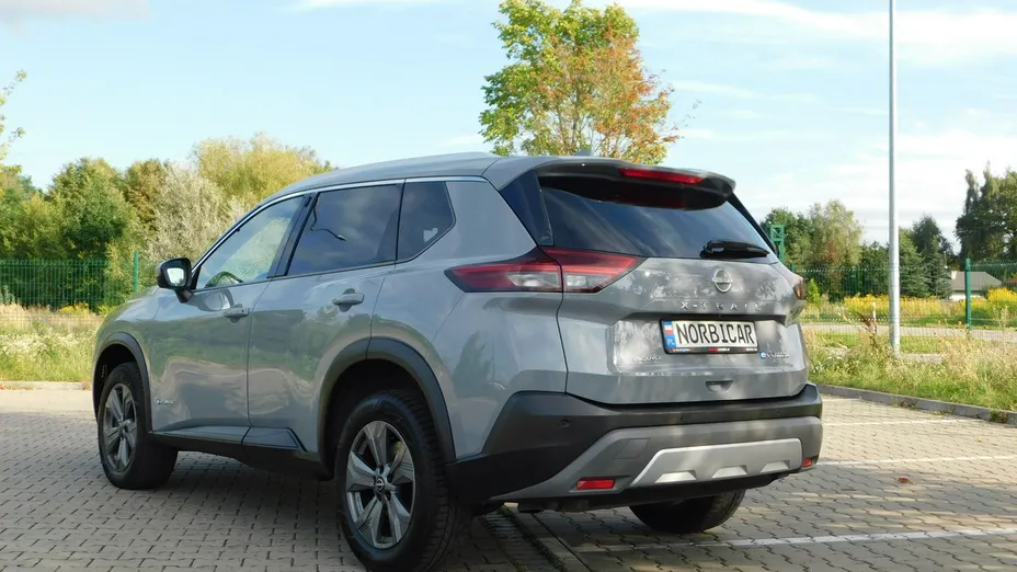 NISSAN X-Trail -
