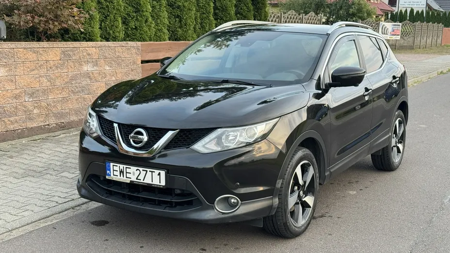 NISSAN Qashqai -
