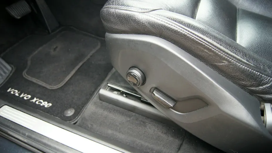 VOLVO XC90 -