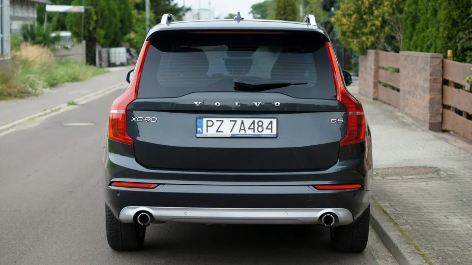 VOLVO XC90 -