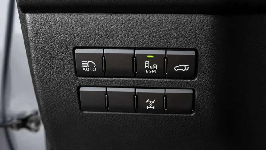 LEXUS NX -