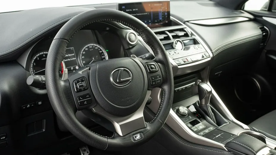 LEXUS NX -